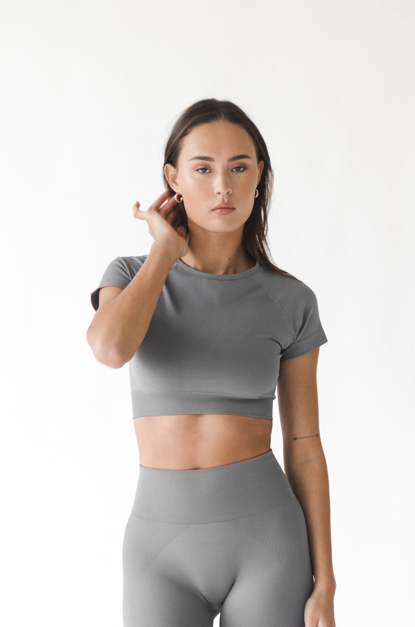 Short Sleeve Top Graphite