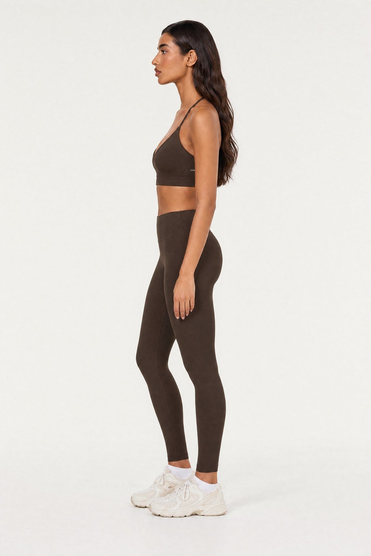 Leggings Ganache, side view on model