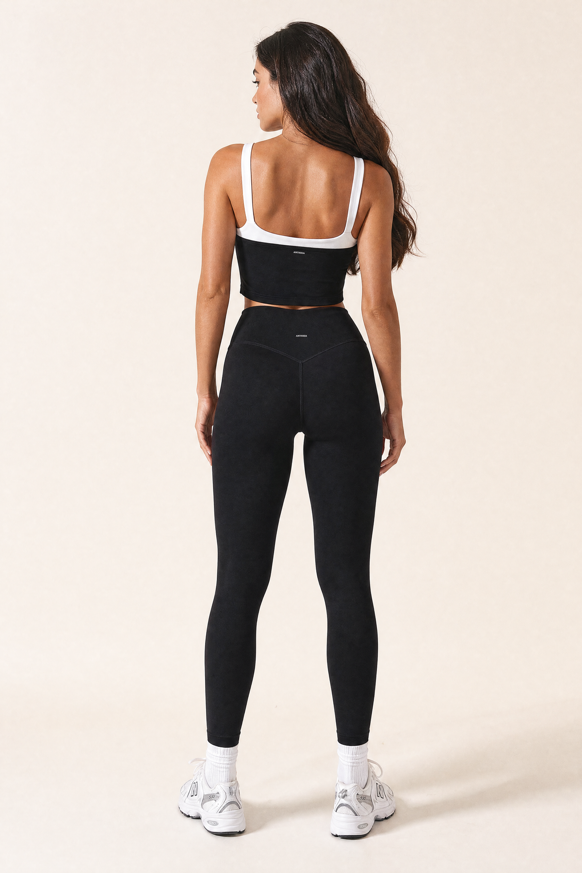 Piped Scoop Tank Noir – back