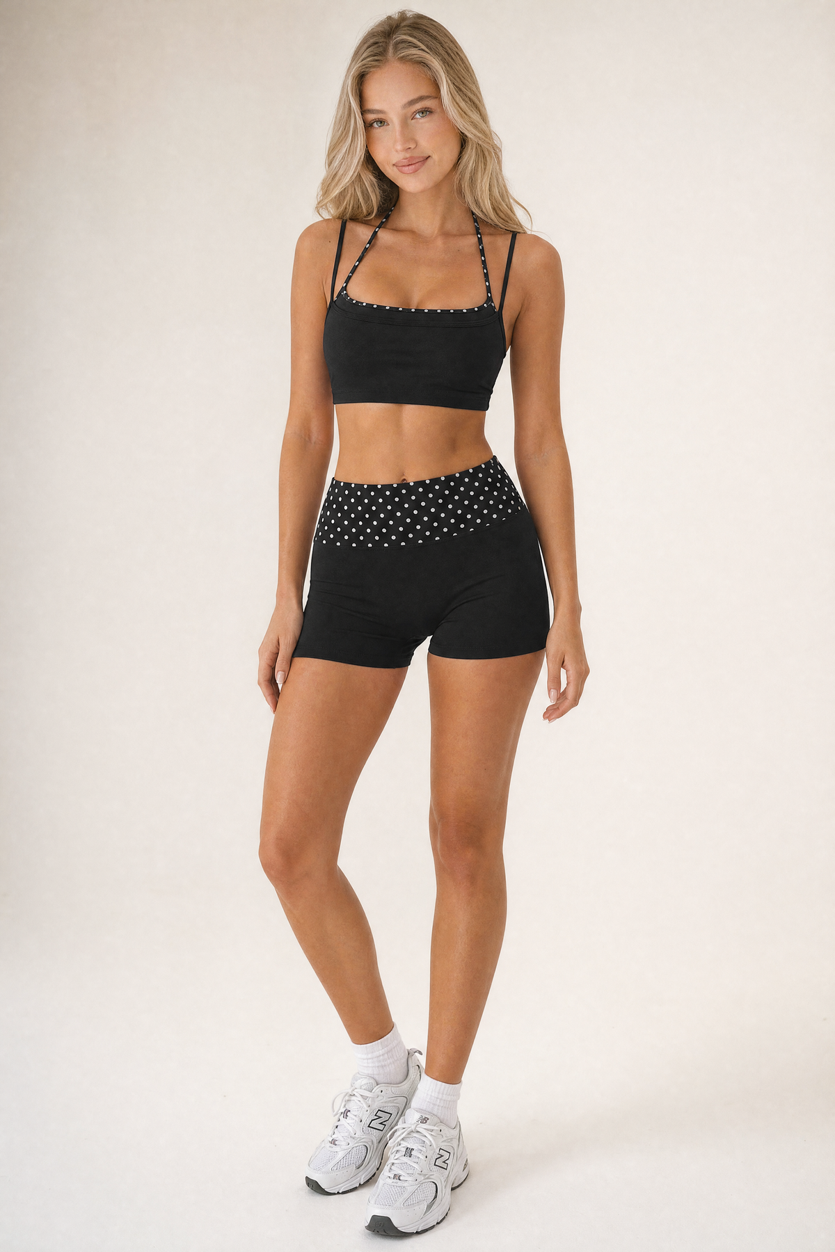Dot Band Shorts Noir – front